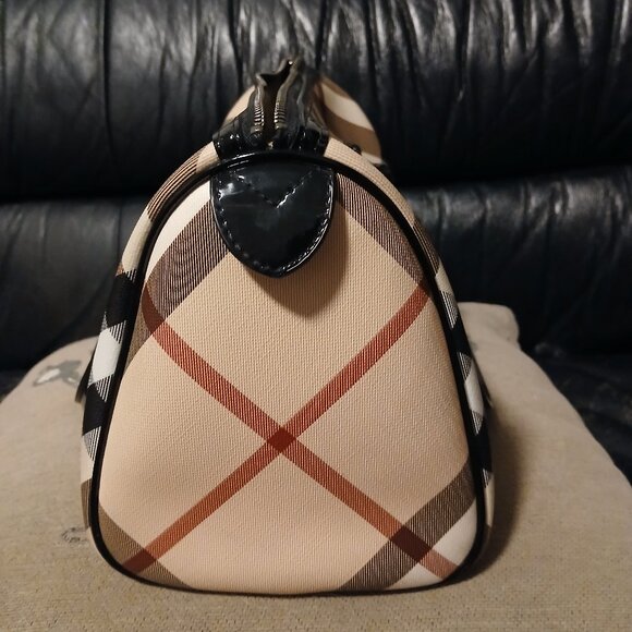 Authentic Burberry Chester Nova Check Patent Bowling Bag Black - Picture 7 of 13